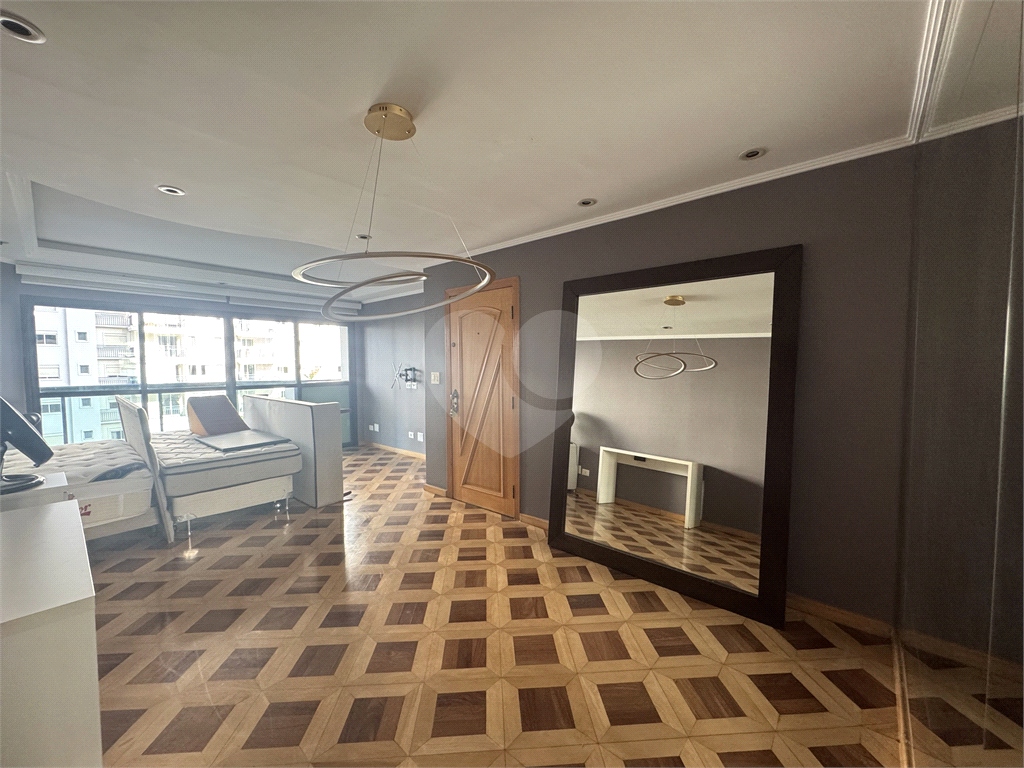 Apartamento á venda em Santana