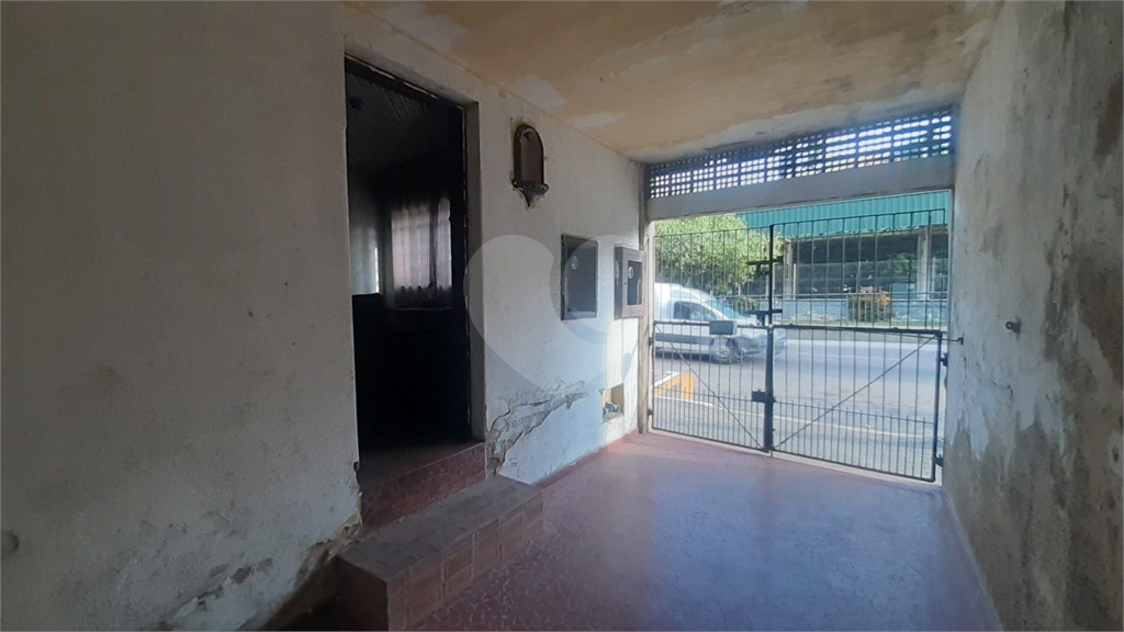 Casa à venda com 3 quartos, 171m² - Foto 14