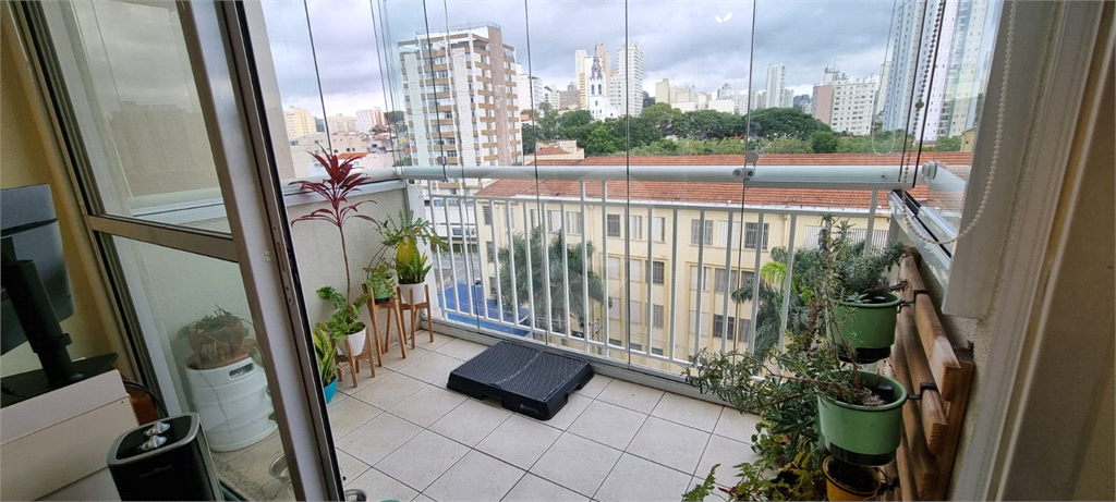 APARTAMENTO em CAMBUCI