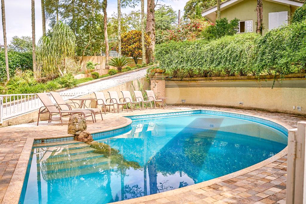 Casa à venda | 650m² | 4 suítes| 10 vagas em Serra da Cantareira | SP!