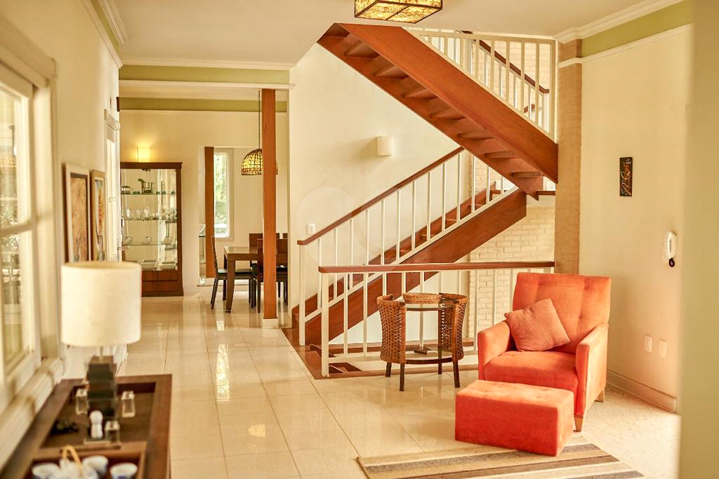 Casa à venda | 650m² | 4 suítes| 10 vagas em Serra da Cantareira | SP!