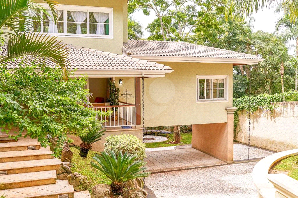 Casa à venda | 650m² | 4 suítes| 10 vagas em Serra da Cantareira | SP!