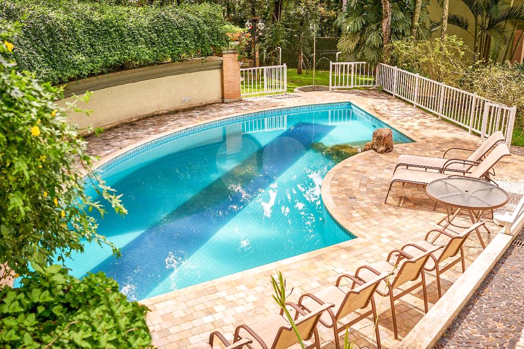 Casa à venda | 650m² | 4 suítes| 10 vagas em Serra da Cantareira | SP!