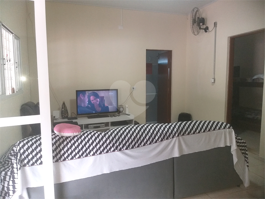Chácara à venda com 3 quartos, 250m² - Foto 6