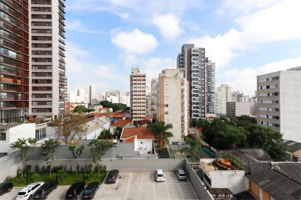 APARTAMENTO em PERDIZES