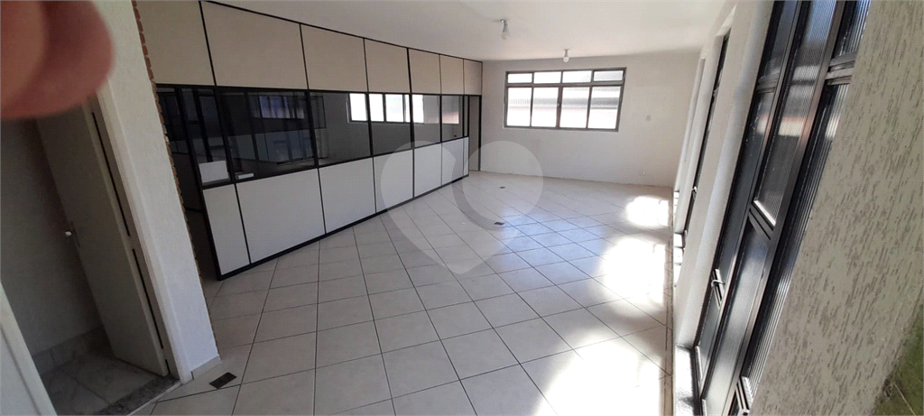 Locação de Salão Comercial no Brás com 600m²
