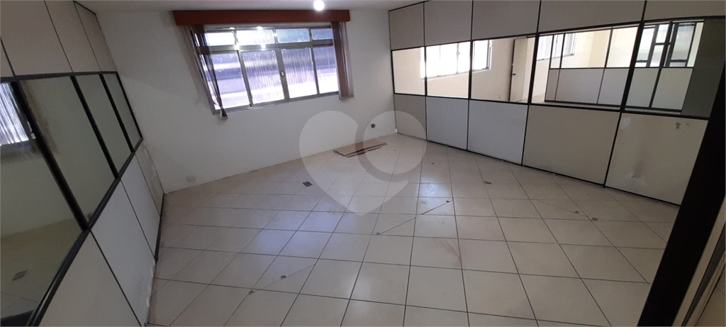 Locação de Salão Comercial no Brás com 600m²