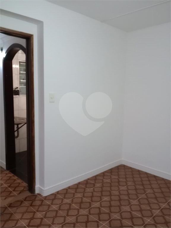 APARTAMENTO em VILA ROMANA