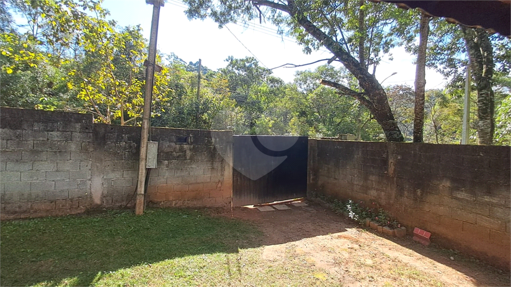Casa de Madeira para venda ou locação | 2 dormitórios | 8 vagas em Mata Fria - Mairiporã!