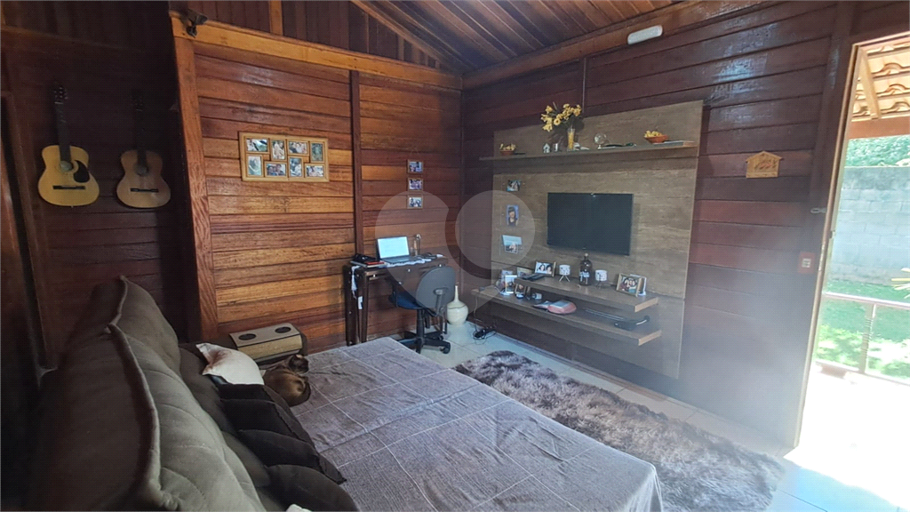 Casa de Madeira para venda ou locação | 2 dormitórios | 8 vagas em Mata Fria - Mairiporã!