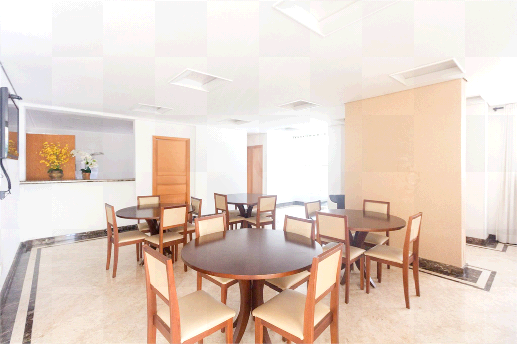 APARTAMENTO em TUCURUVI