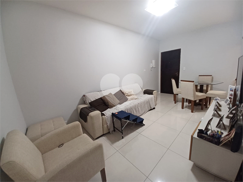APARTAMENTO em SANTANA