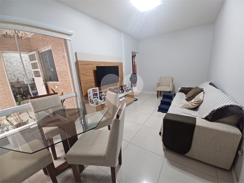 APARTAMENTO em SANTANA