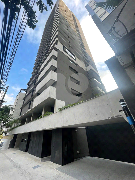 APARTAMENTO em PINHEIROS