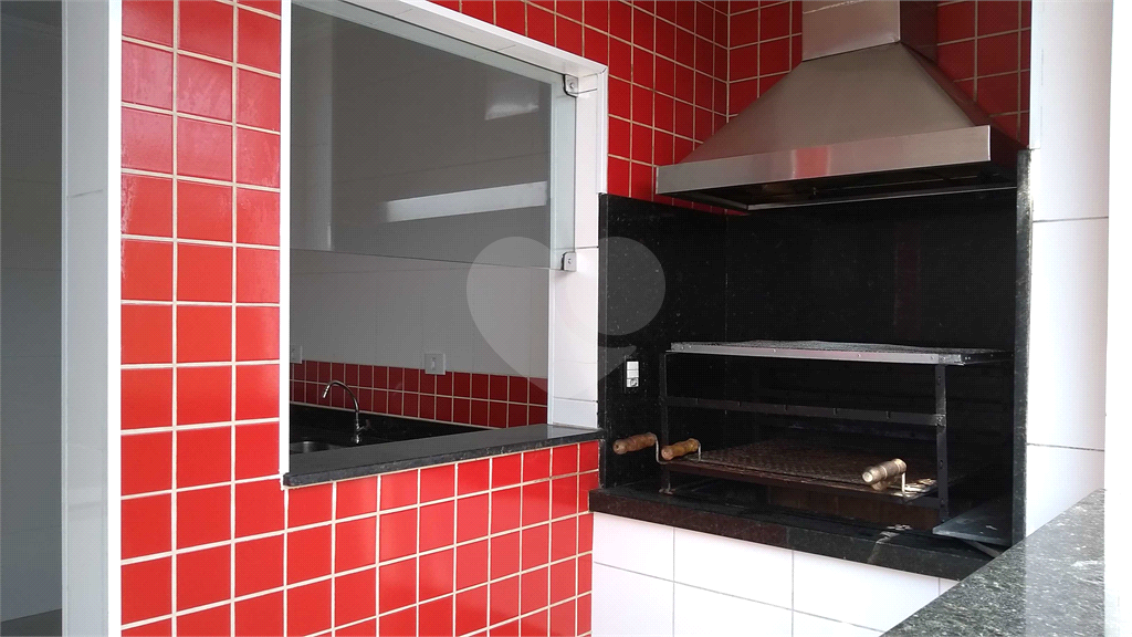 Apartamento com 86 m², 3 dormitórios e 2 vagas na Água Fria com vista para a Serra da Cantareira