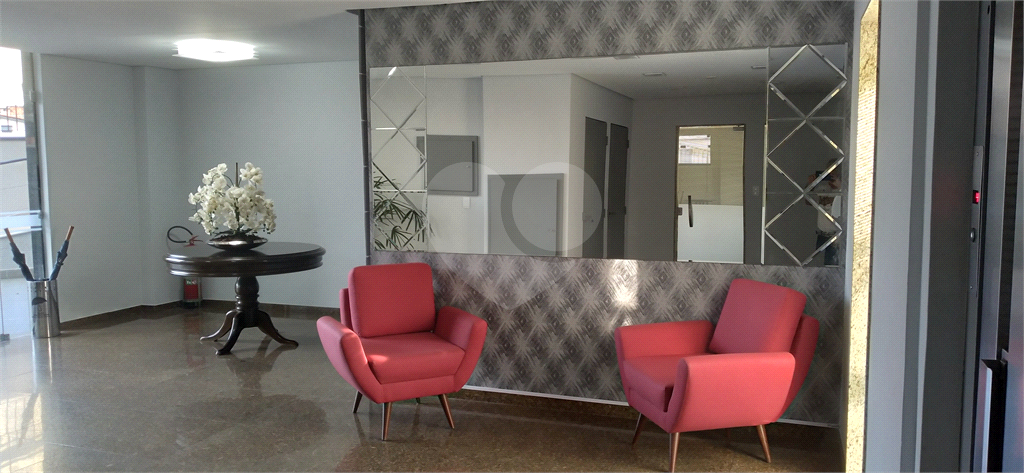 Apartamento com 86 m², 3 dormitórios e 2 vagas na Água Fria com vista para a Serra da Cantareira