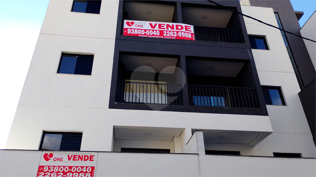 Sala Comercial para Locação com pé direito duplo – Jardim Peri