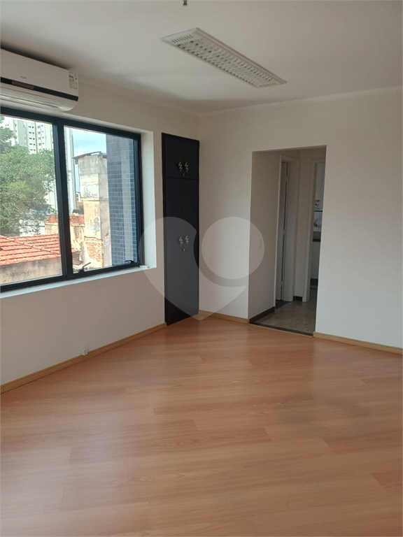 SALA COMERCIAL IMPECÁVEL