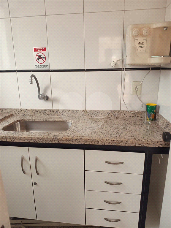 SALA COMERCIAL IMPECÁVEL