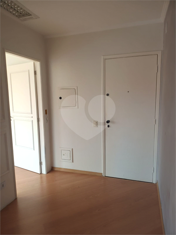 SALA COMERCIAL IMPECÁVEL