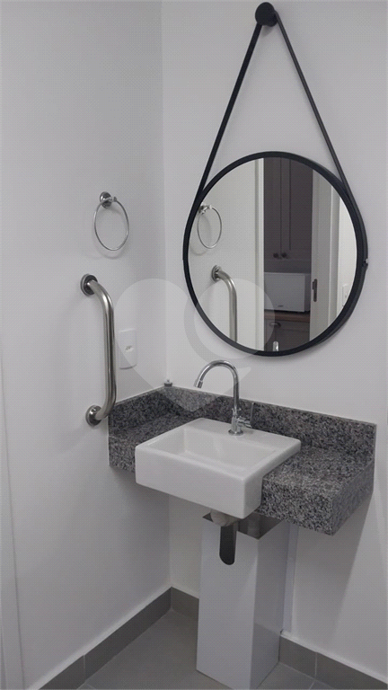 APARTAMENTO em LAPA