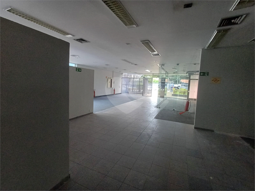 Prédio Comercial para alugar| 250m²| 25 vagas em Jardim França | SP!