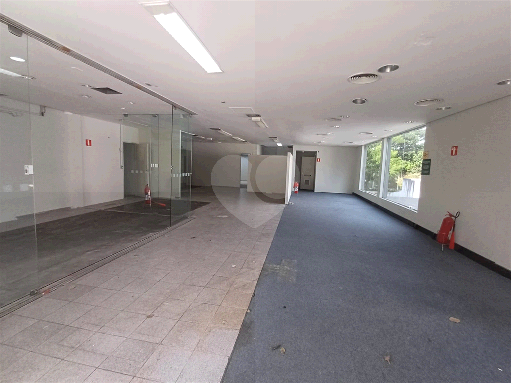Prédio Comercial para alugar| 250m²| 25 vagas em Jardim França | SP!