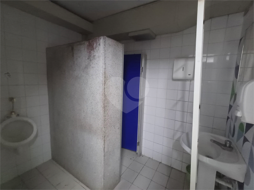 Prédio Comercial para alugar| 250m²| 25 vagas em Jardim França | SP!