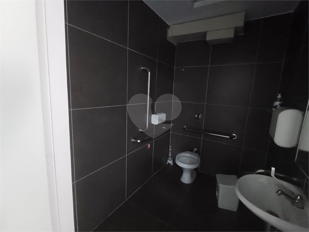 Prédio Comercial para alugar| 250m²| 25 vagas em Jardim França | SP!