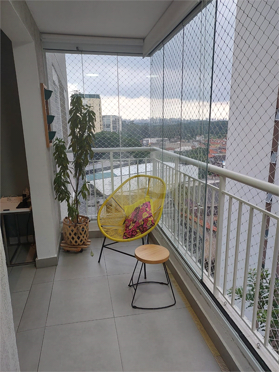 APARTAMENTO em CASA VERDE