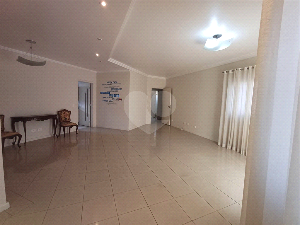 Apartamento à venda | 129m² | 3 dormitórios ( 1 suíte) | 2 Vagas em Jd. São Paulo| SP!