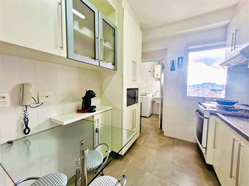 APARTAMENTO em VILA LEOPOLDINA
