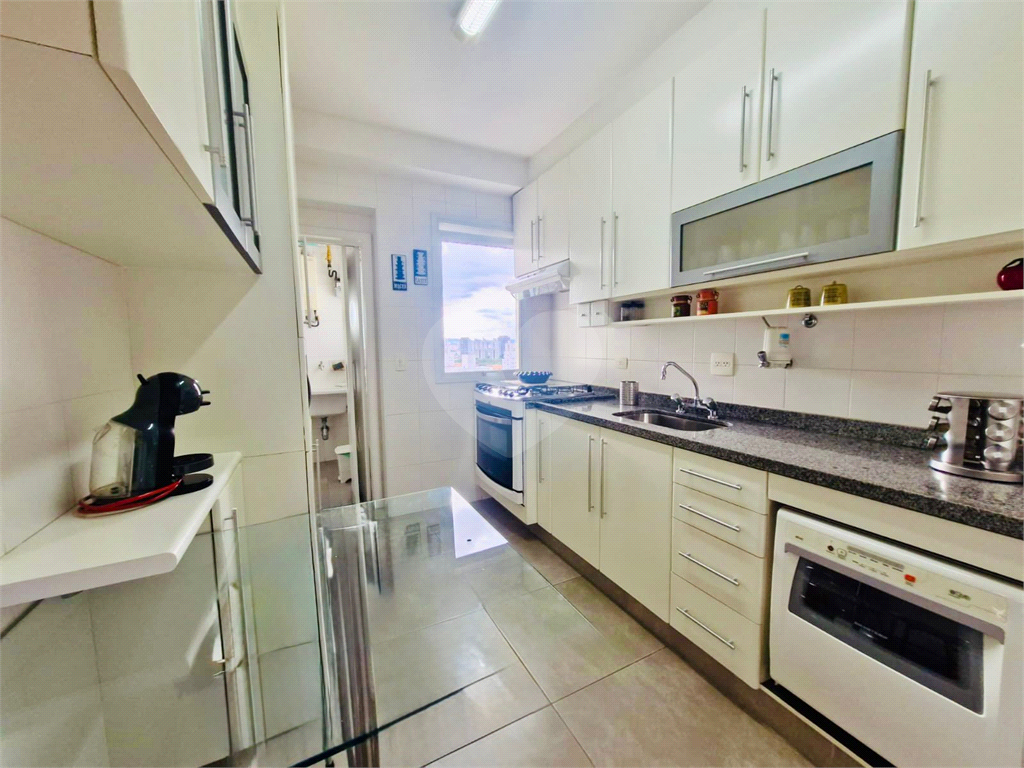 APARTAMENTO em VILA LEOPOLDINA