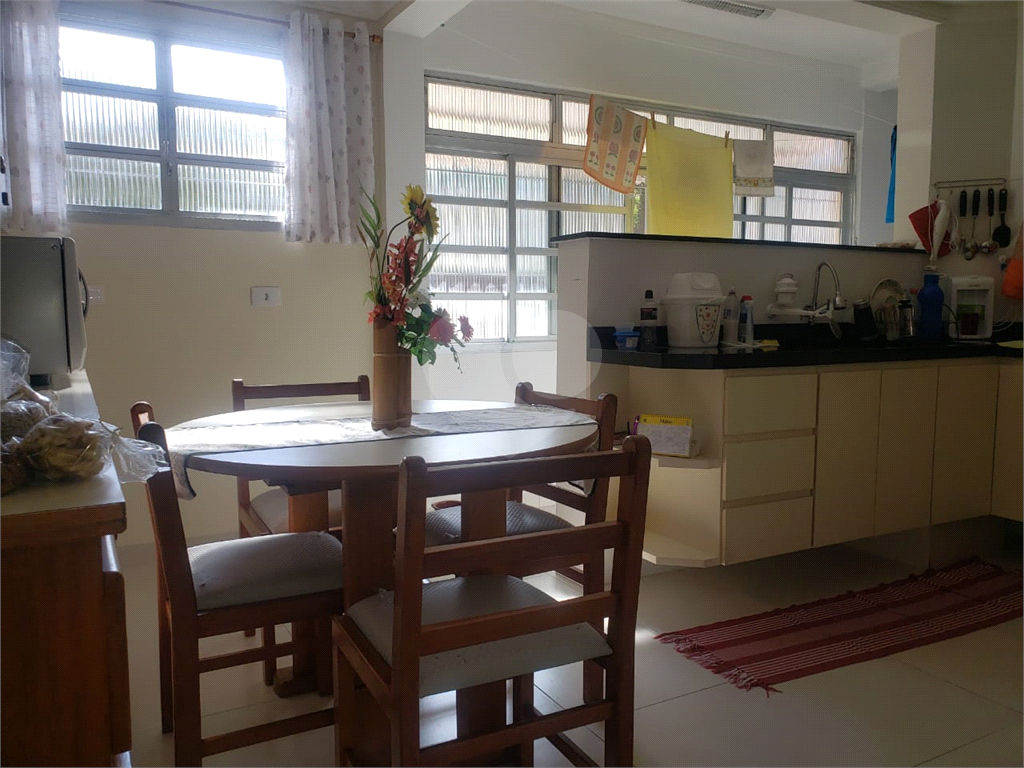 APARTAMENTO em TREMEMBÉ