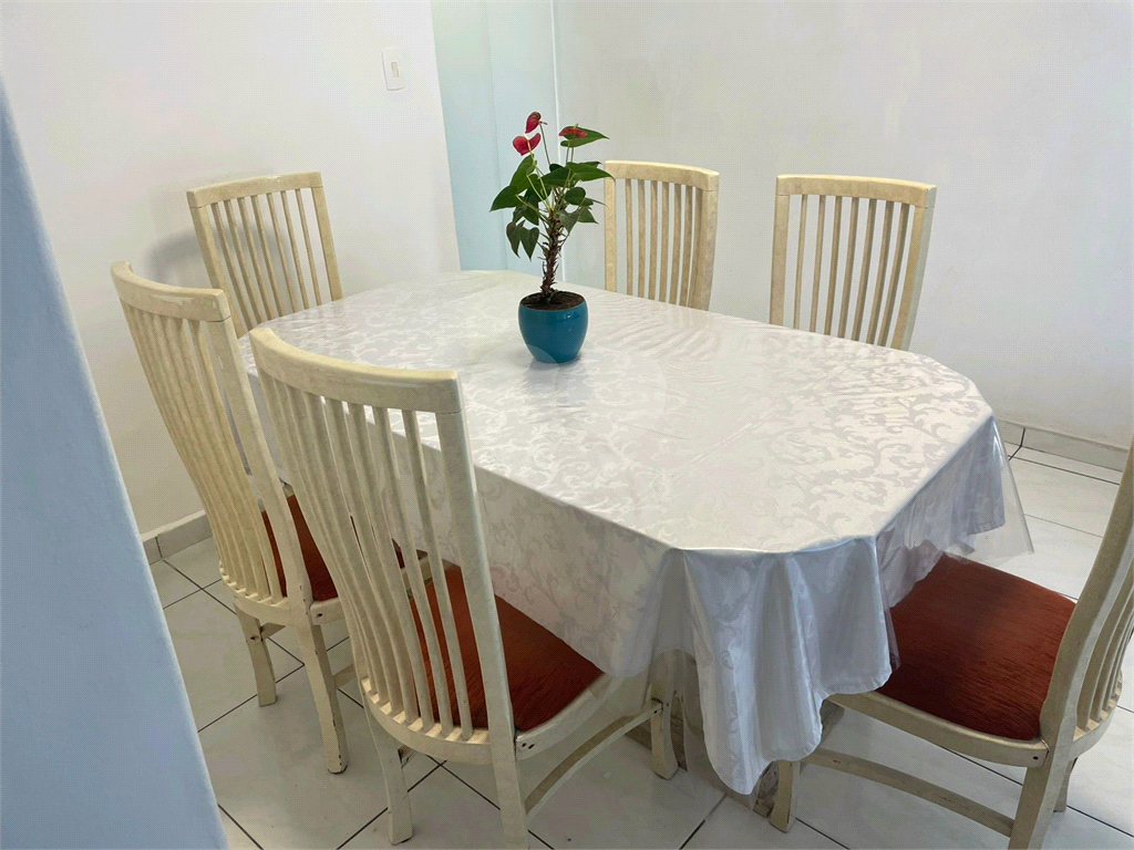 APARTAMENTO em JAÇANÃ