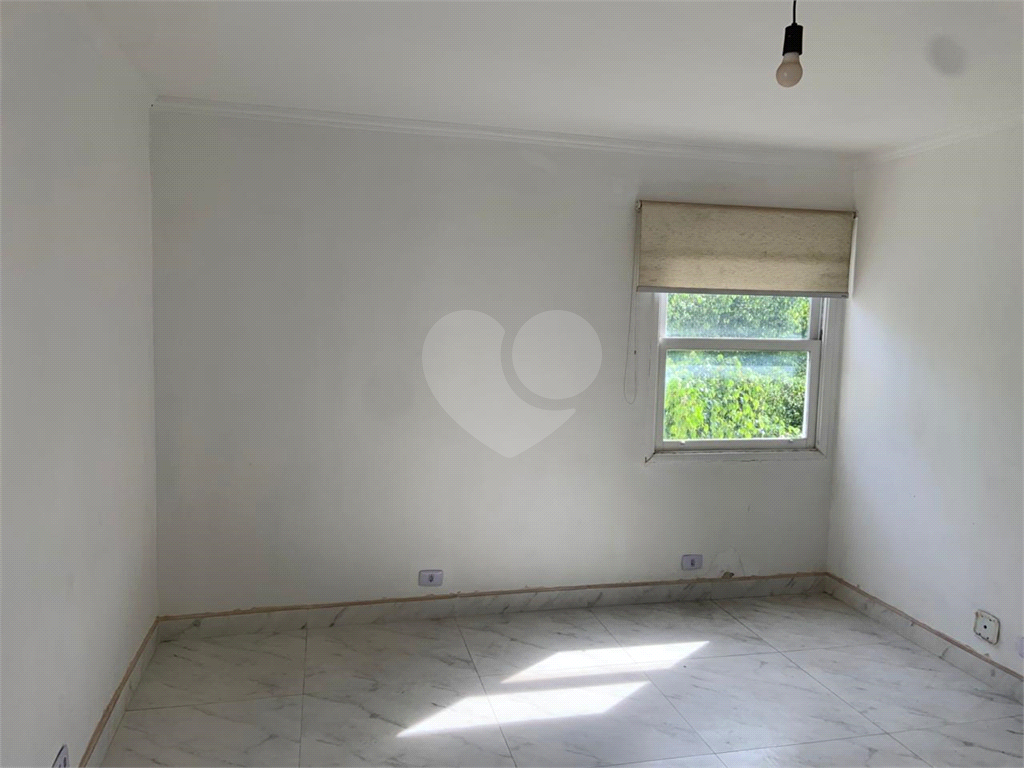 APARTAMENTO em JARDIM PAULISTA
