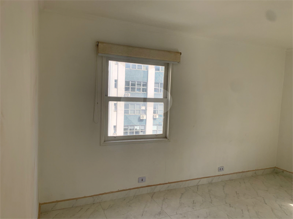 APARTAMENTO em JARDIM PAULISTA