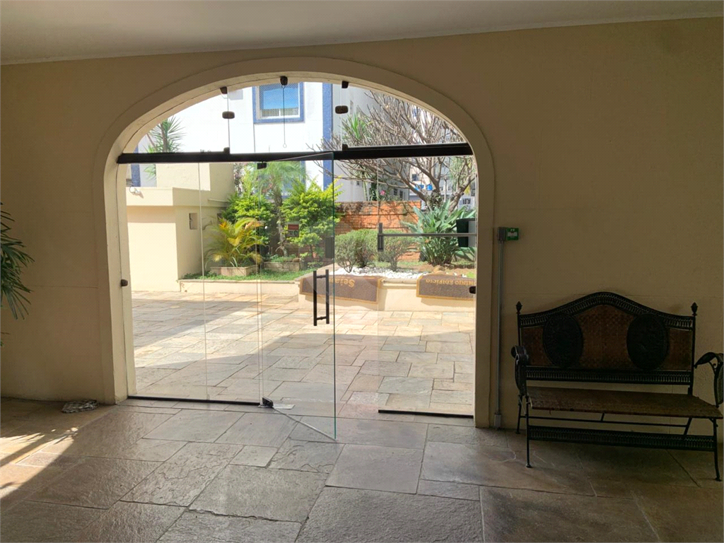 APARTAMENTO em JARDIM PAULISTA