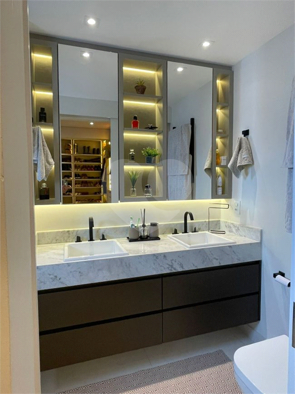Apartamento 163 m² 3 dormitórios 2 vagas na Vila Mariana