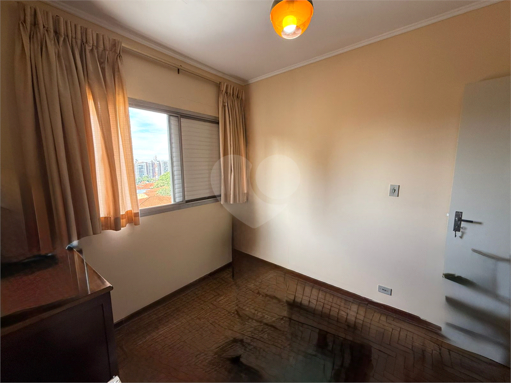 Apartamento à Venda – 2 Dormitórios, 60m², Arejado, com Vaga Fixa e Próximo ao Metrô!