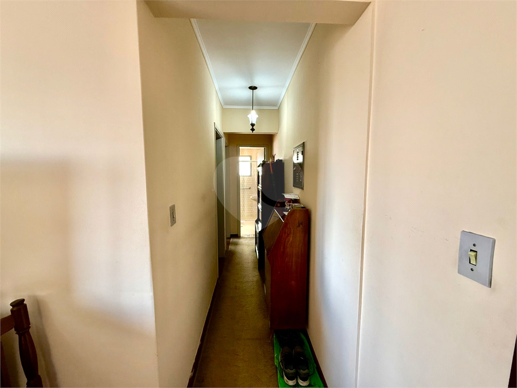 Apartamento à Venda – 2 Dormitórios, 60m², Arejado, com Vaga Fixa e Próximo ao Metrô!