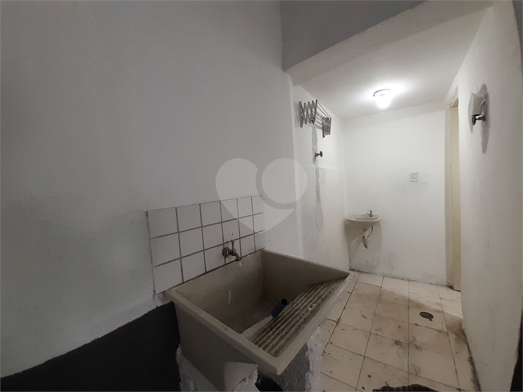 Aluga-se: Galpão 300m², 3 Salões e Portão de Carga, na Vila Constança - Jaçanã!
