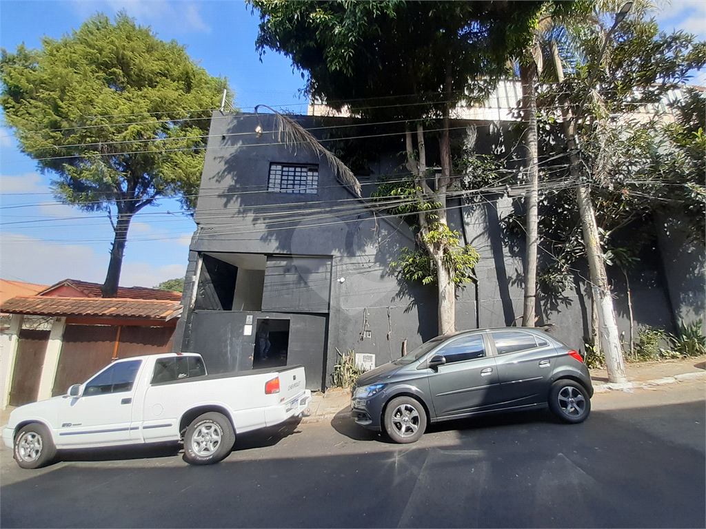Aluga-se: Galpão 300m², 3 Salões e Portão de Carga, na Vila Constança - Jaçanã!