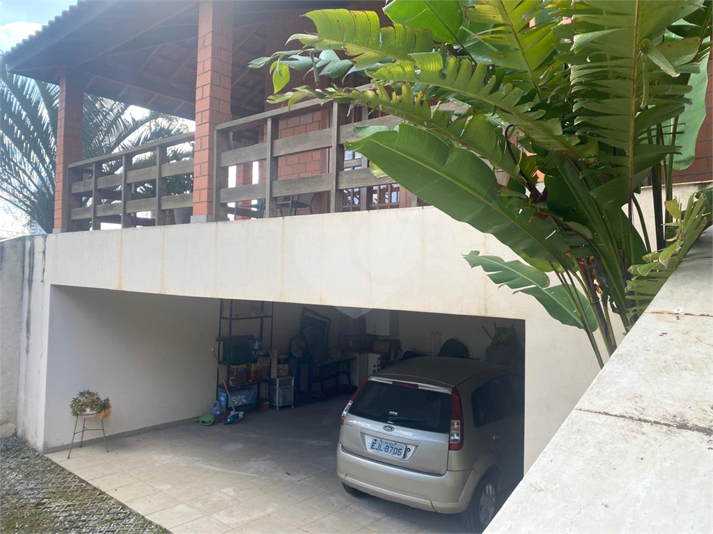 CASA 3 DORMITÓRIOS À VENDA EM JUNDIA´VENDER