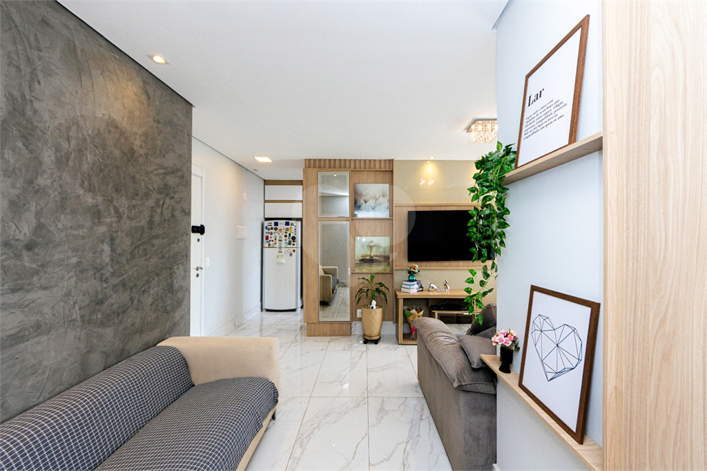Apartamento para venda com 2 quartos, sendo 1 suíte, 69m²