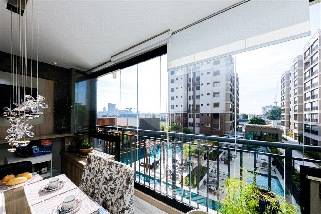Apartamento para venda com 2 quartos, sendo 1 suíte, 69m²