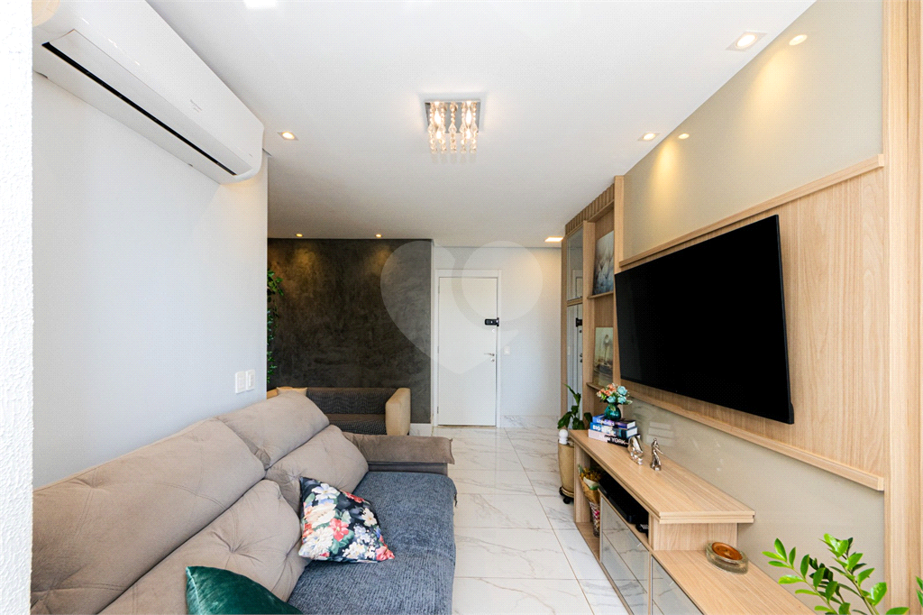 Apartamento para venda com 2 quartos, sendo 1 suíte, 69m²