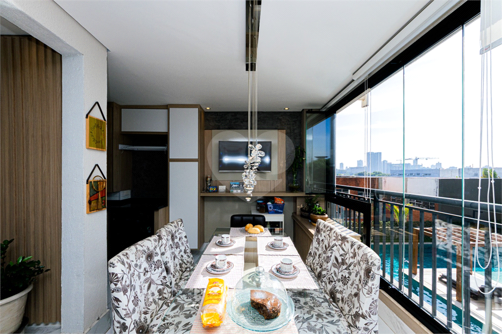 Apartamento para venda com 2 quartos, sendo 1 suíte, 69m²
