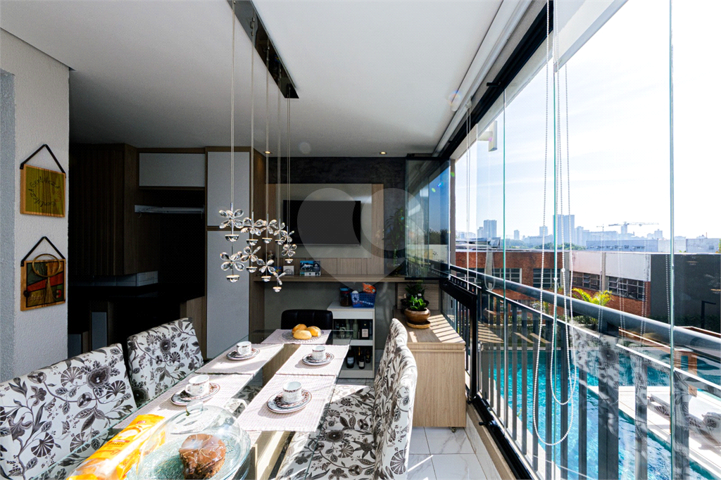 Apartamento para venda com 2 quartos, sendo 1 suíte, 69m²