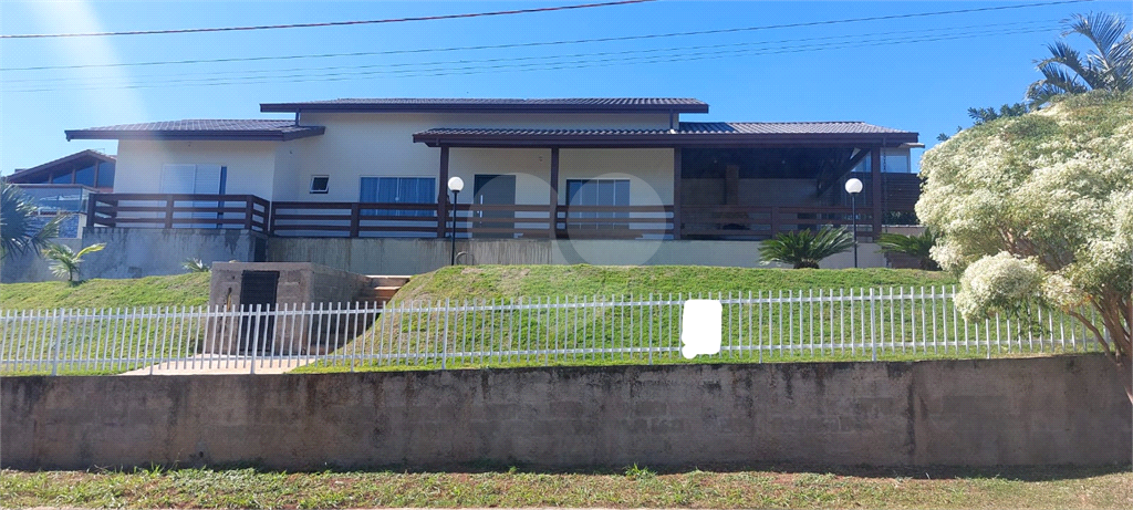 Casa de Condomínio à venda com 3 quartos, 1046m² - Foto 1